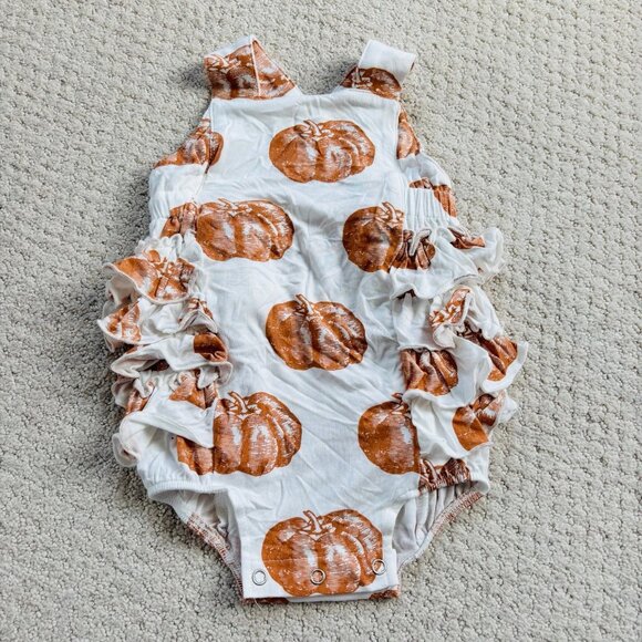 Kate Quinn pumpkin ruffle romper bamboo - Picture 1 of 5